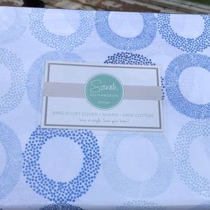 New King size Duvet cover & shams